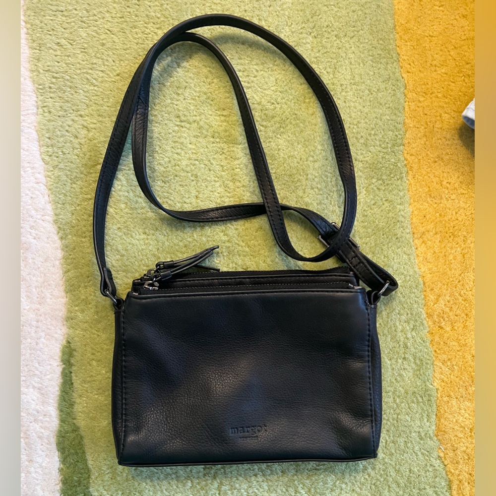 Margot black leather crossbody bag EUC